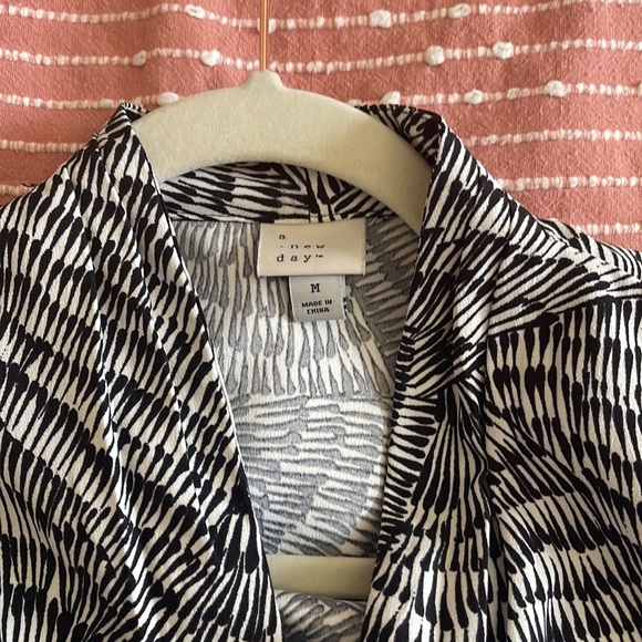 Womens dress - Picture 2 of 2